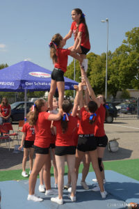 Cheerleader beim Auftritt in Fulda-Münsterfeld