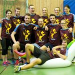 Ultimate Frisbee Abteilung beim Training. Gruppenbild