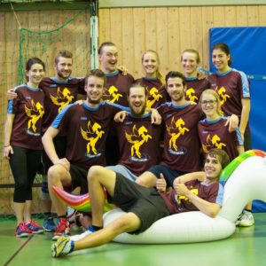 Ultimate Frisbee Abteilung beim Training. Gruppenbild