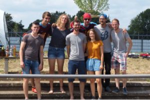 Ultimate Frisbee Abteilung beim Training. Gruppenbild