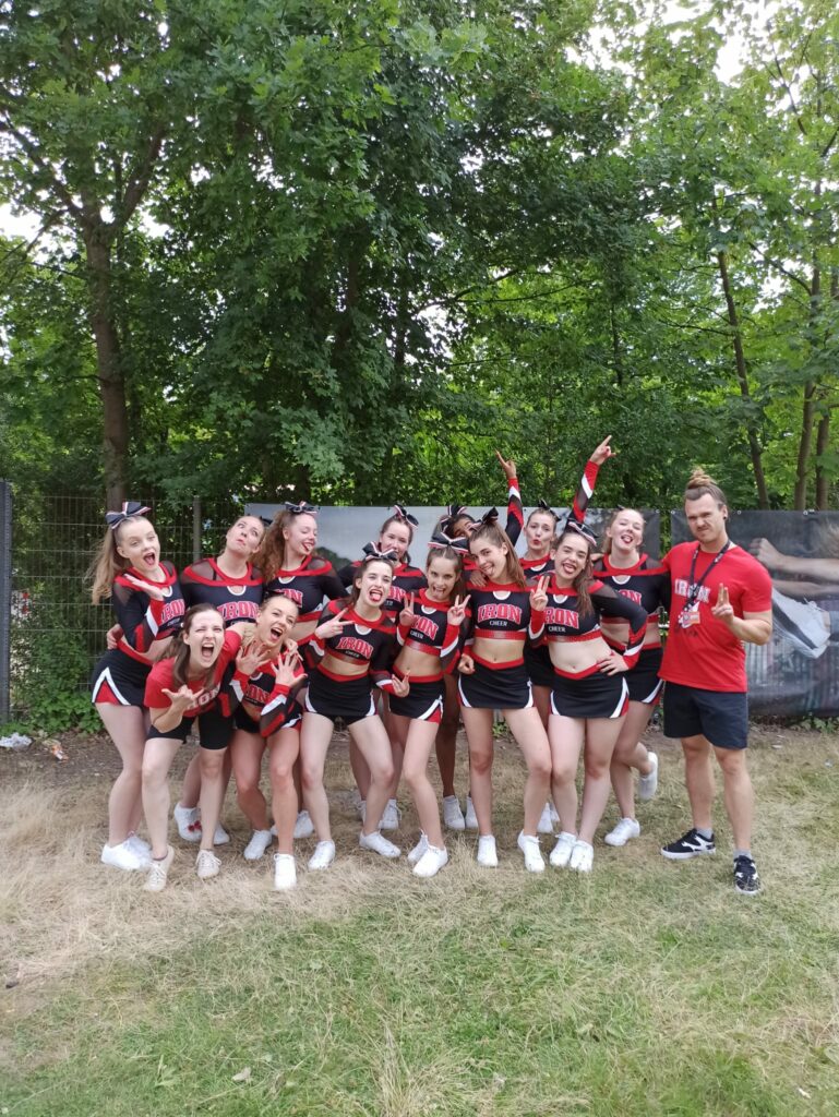 DAFKS IRON CHEER holt den Ersten Platz bei der Summer All Level Championship West